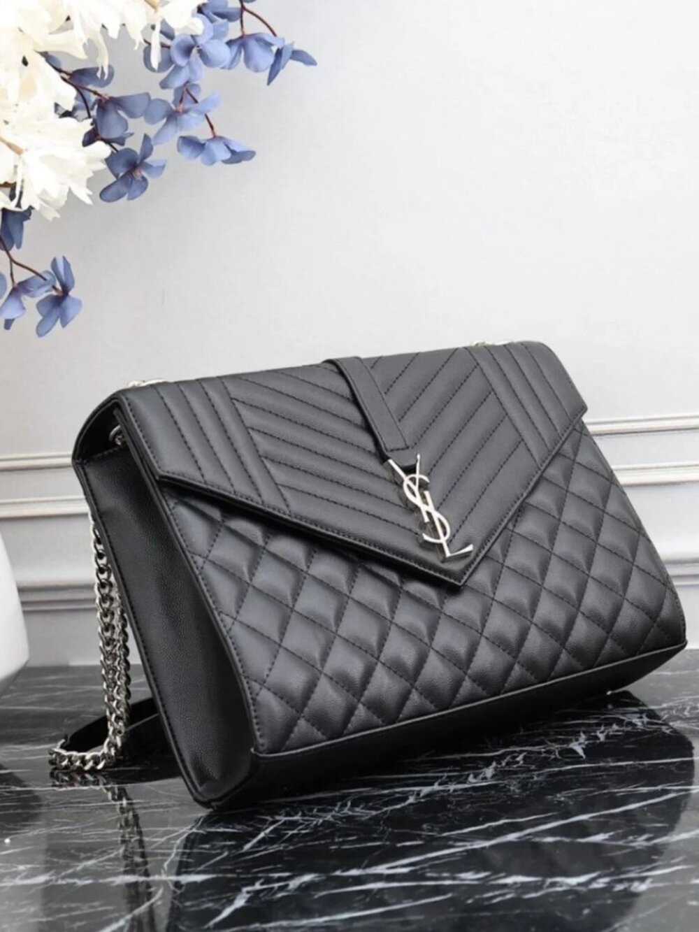Vintage Lady YsL Envelope Chain Bag